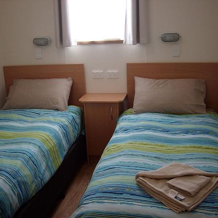 Jacko'S Holiday Cabins Arno Bay Exterior photo